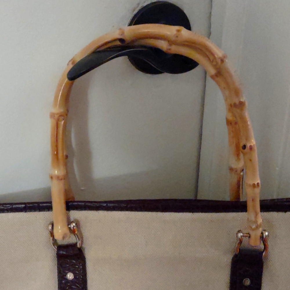 Etienne Aigner Tote Bag - Picture 2 of 8